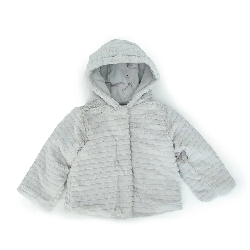 Dívčí kožešinová bunda