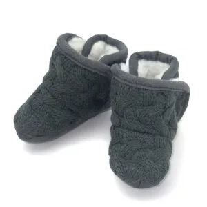 kojenecké capáčky zimní