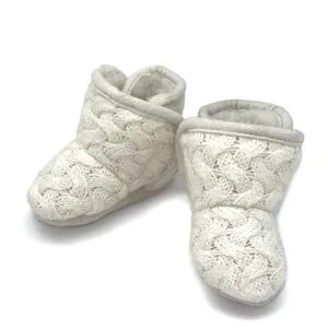 kojenecké capáčky zimní