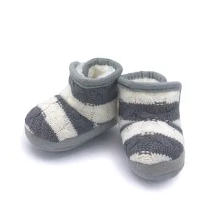 kojenecké capáčky zimní